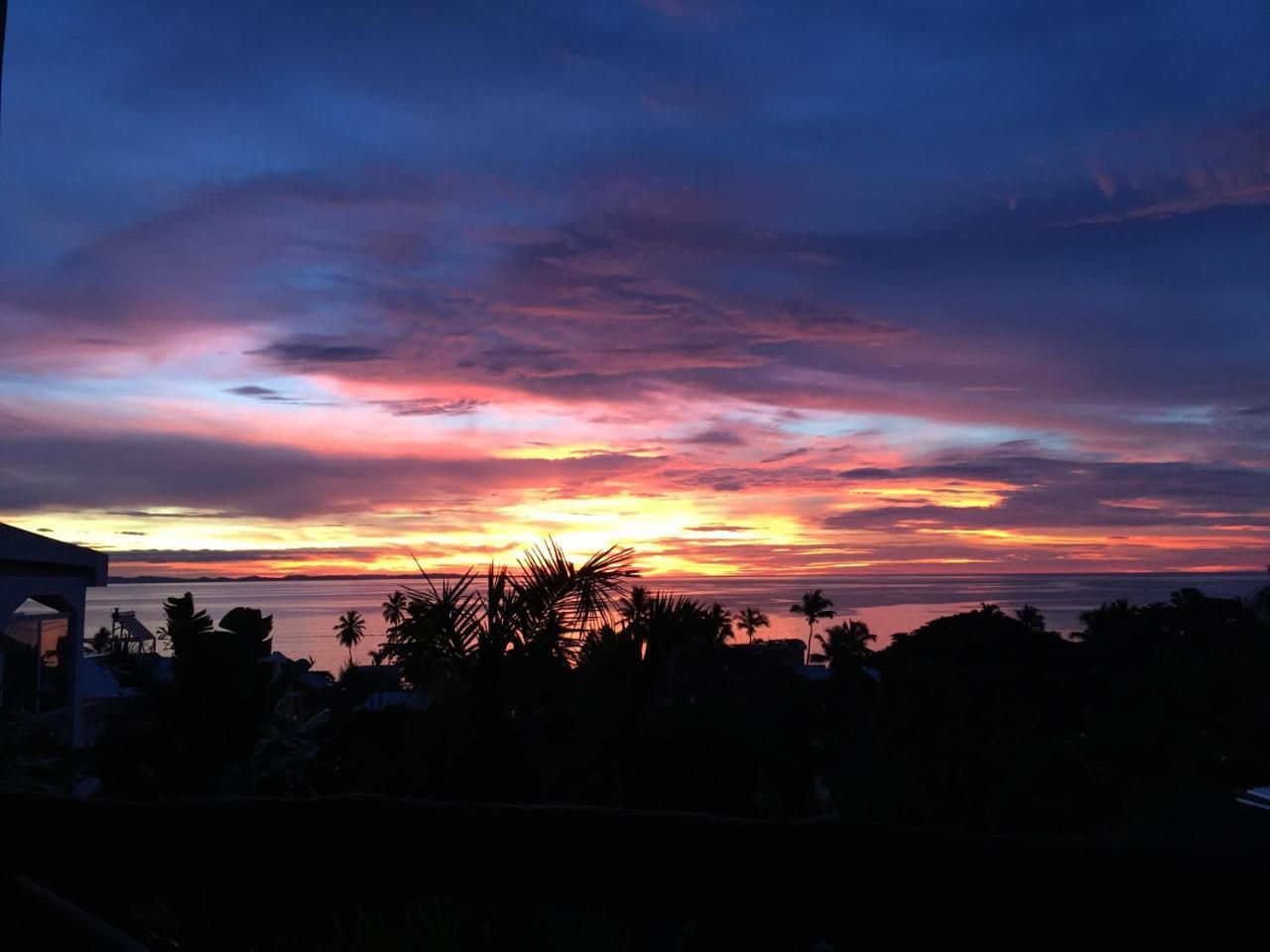 Coucher De Soleil Ambatoloaka  Exteriör bild